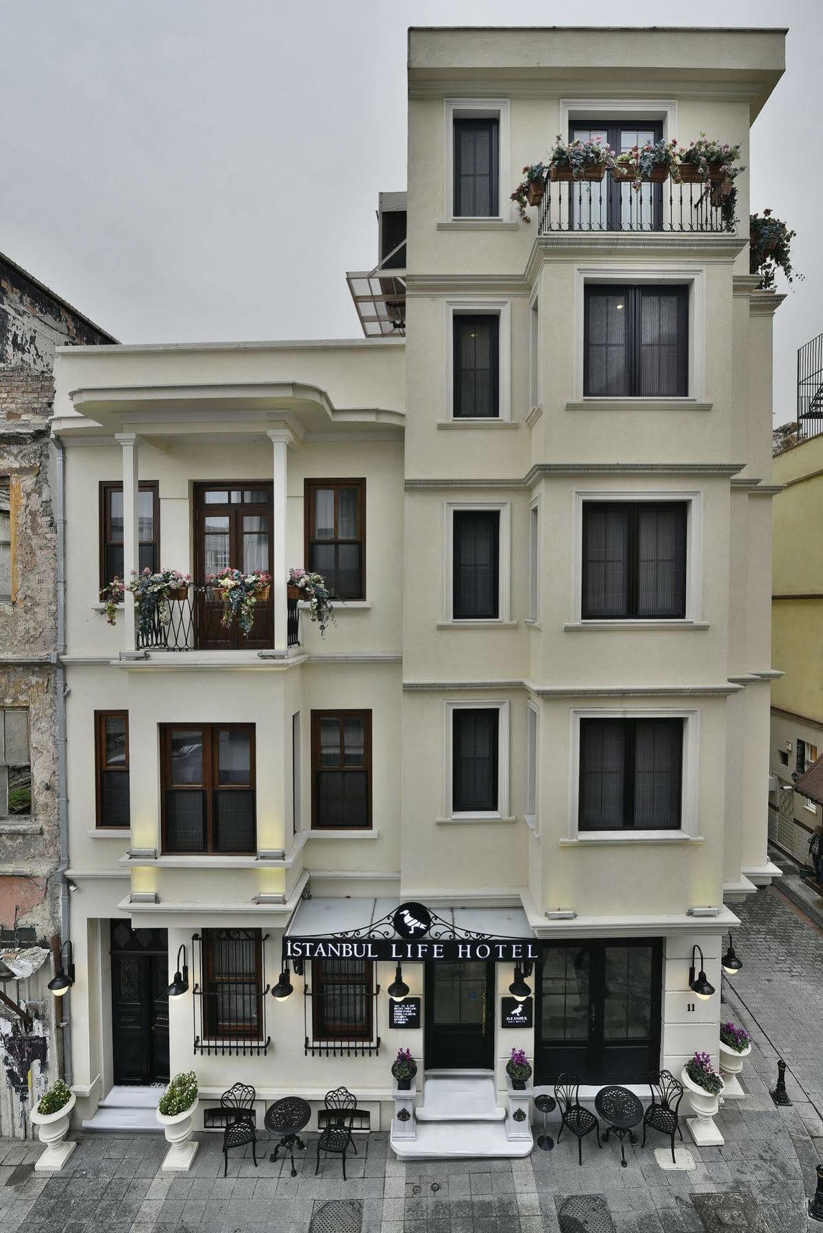 Otel Life 4*